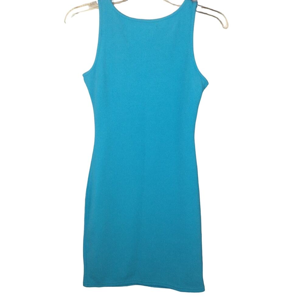 ICU Broach Dress - Picture 2 of 7